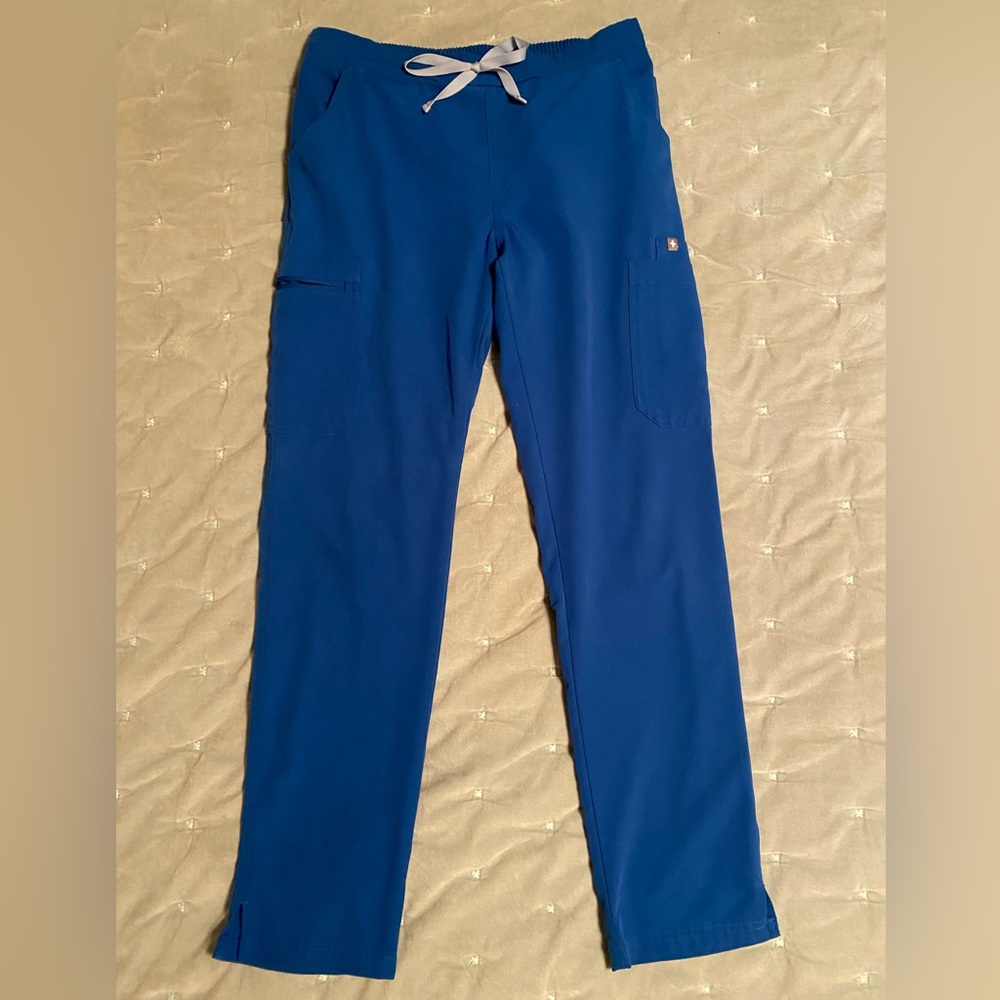 FIGS Slim scrub pants